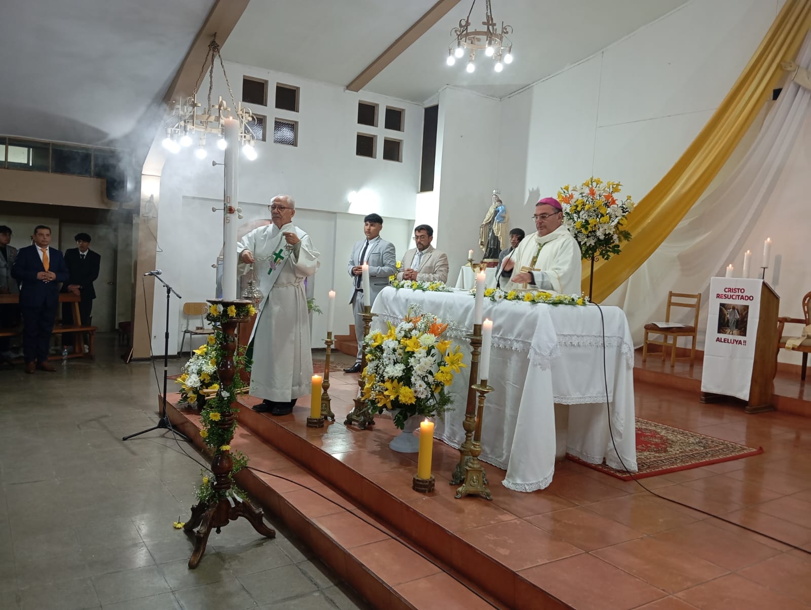 Galería de imágenes de Comunidad de la parroquia “Cristo Resucitado” celebró con alegría su fiesta patronal 