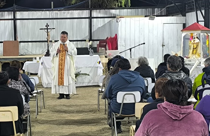 Galería de imágenes de La Virgen del Carmen peregrinó por las comunidades de Rapel