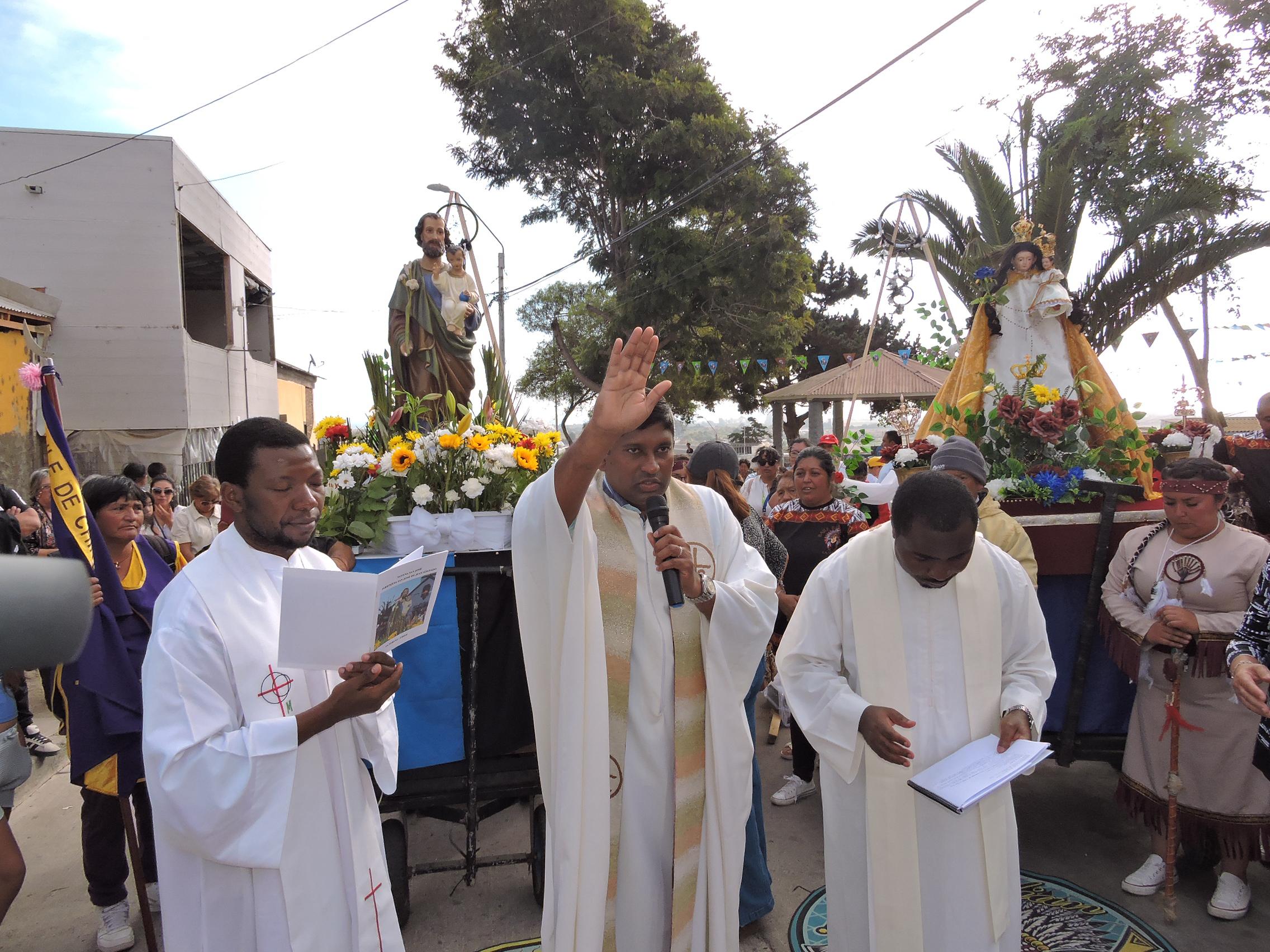 Galería de imágenes de Parroquia “San José de Juan Soldado” celebró con alegría su fiesta patronal