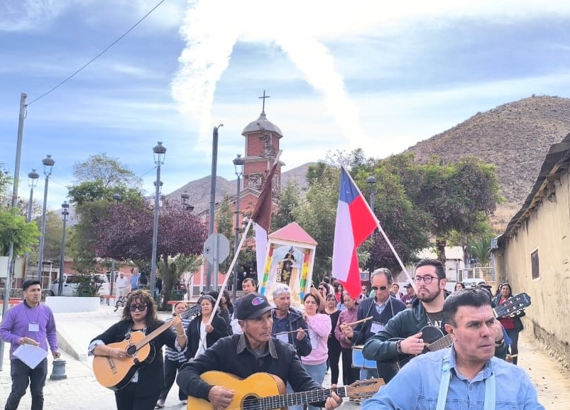 La Virgen del Carmen peregrinó por las comunidades de Rapel