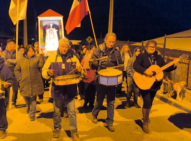 Galería de imágenes de La Virgen del Carmen peregrinó por las comunidades de Rapel