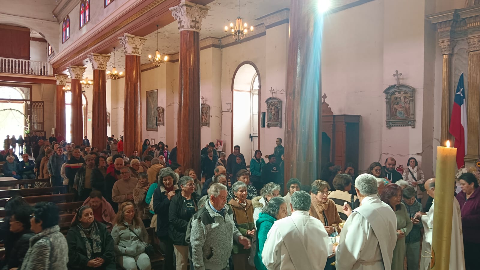 Galería de imágenes de Fieles de parroquia “San José Obrero” peregrinaron al Templo Jubilar de la Vicaría del Elqui