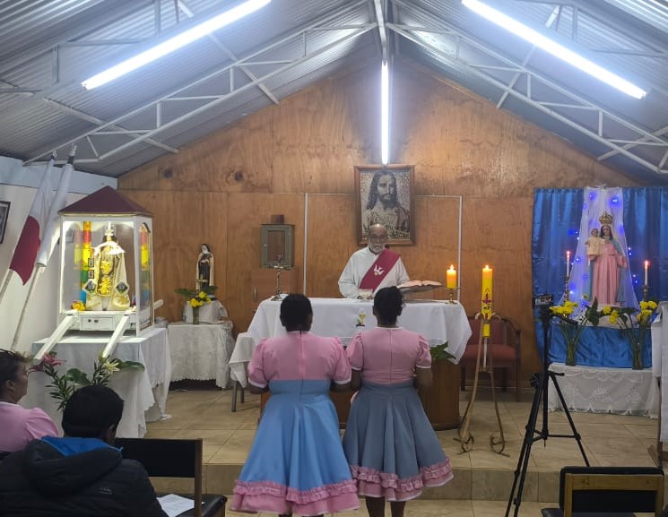 Galería de imágenes de La Virgen del Carmen peregrinó por las comunidades de Rapel