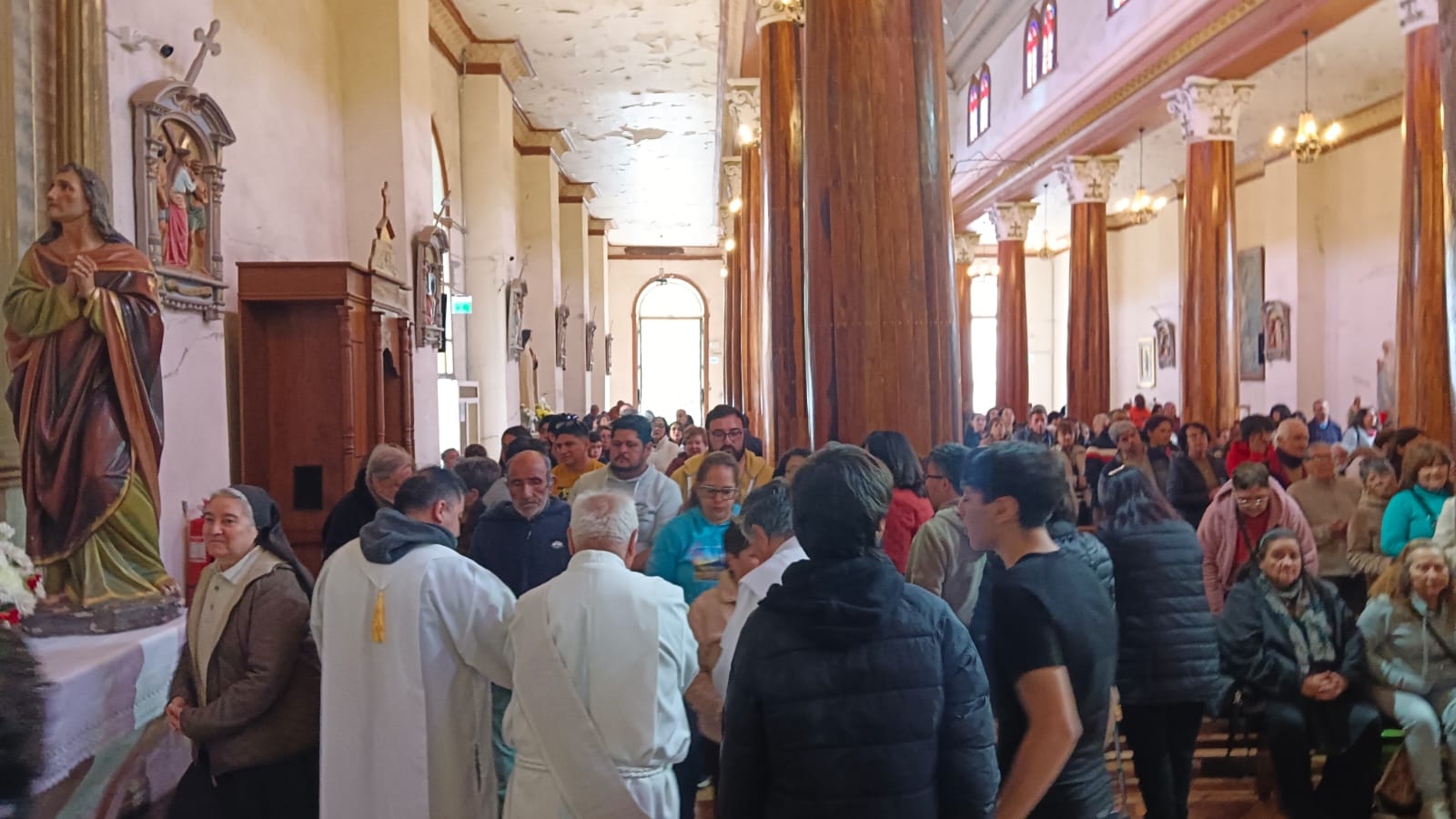 Galería de imágenes de Fieles de parroquia “San José Obrero” peregrinaron al Templo Jubilar de la Vicaría del Elqui
