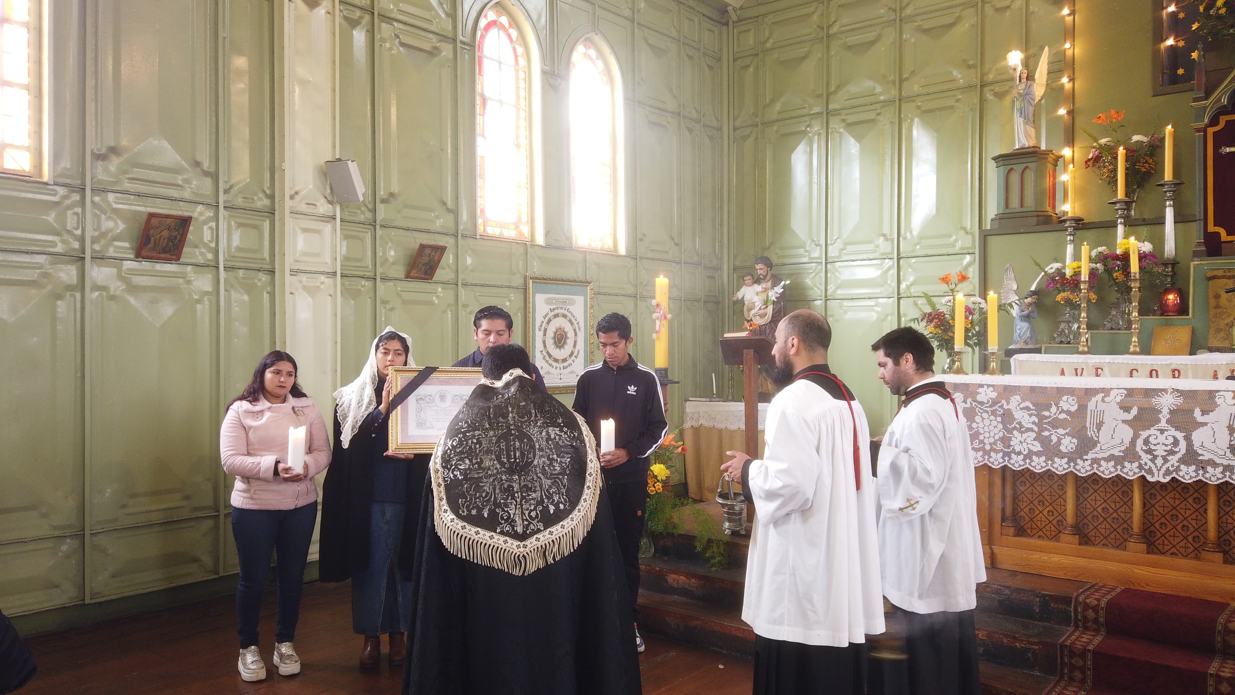 Galería de imágenes de Comunidad de Guayacán elevó oraciones por el eterno descanso del Papa Francisco