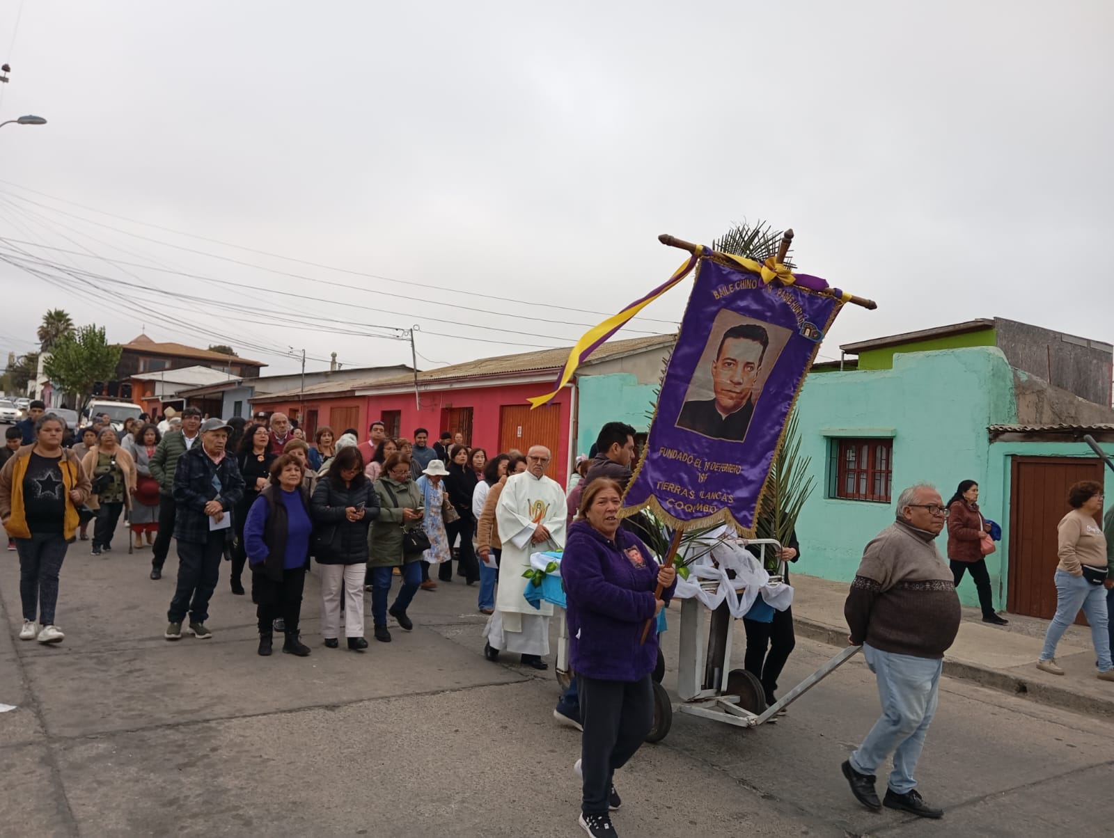 Galería de imágenes de Comunidad de la parroquia “Cristo Resucitado” celebró con alegría su fiesta patronal 