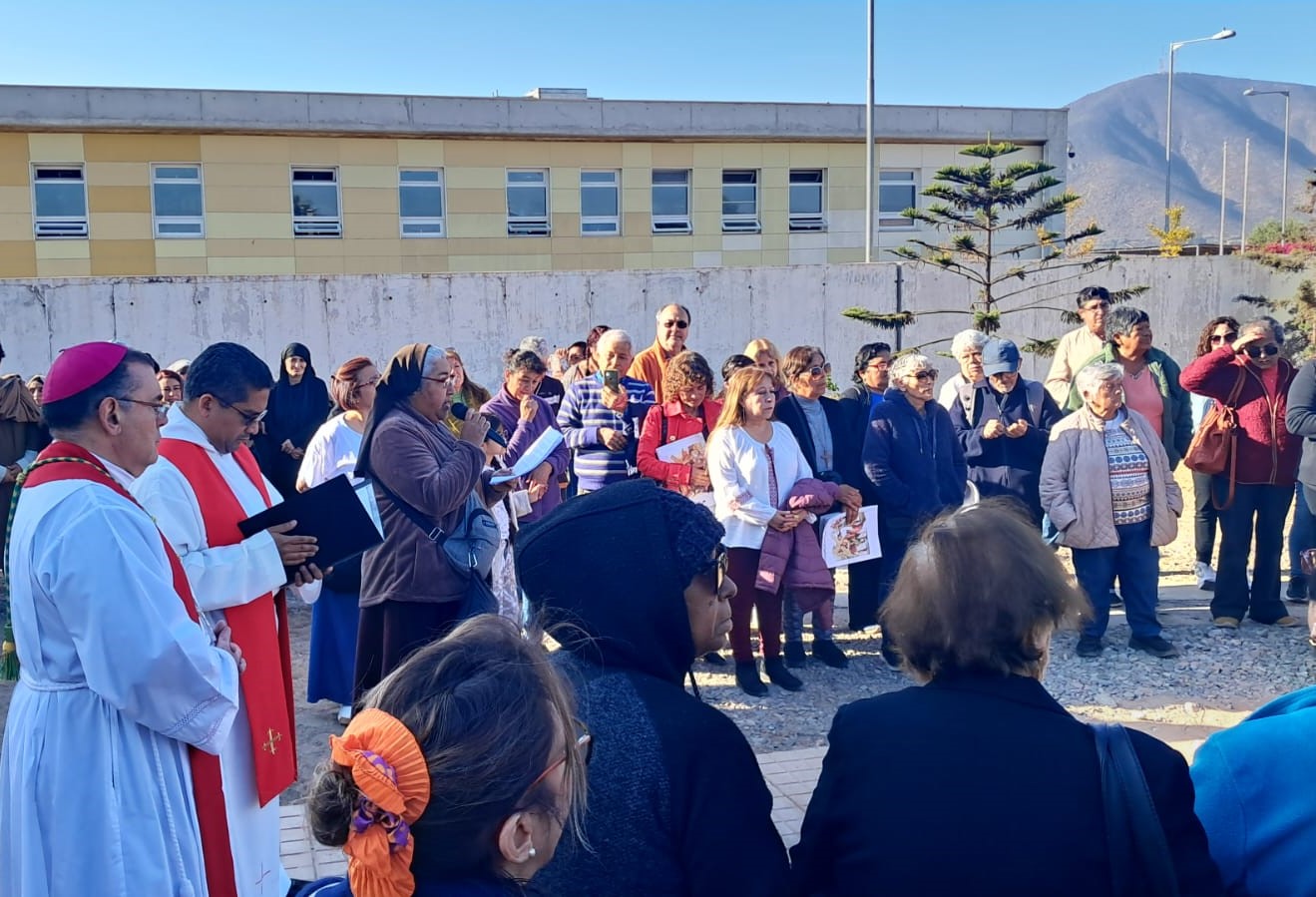 Galería de imágenes de Comunidad de la parroquia “Cristo Resucitado” celebró con alegría su fiesta patronal 