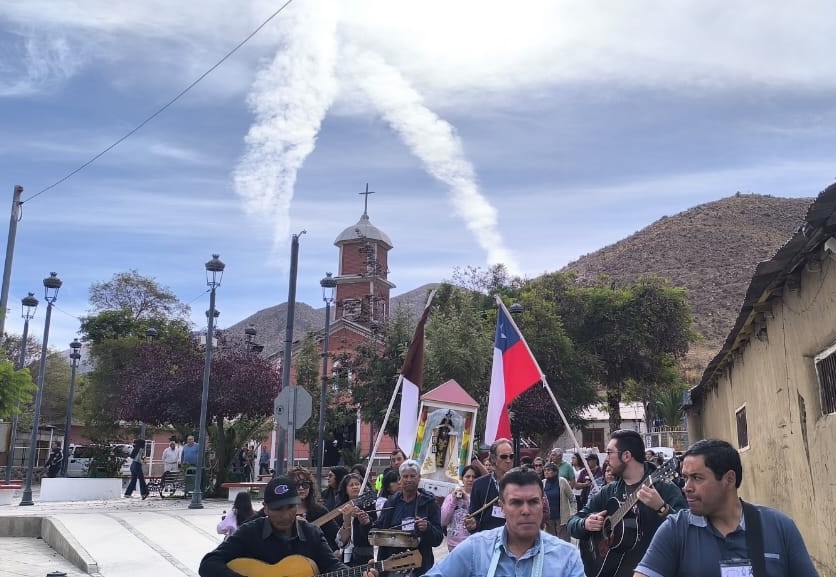 Galería de imágenes de La Virgen del Carmen peregrinó por las comunidades de Rapel