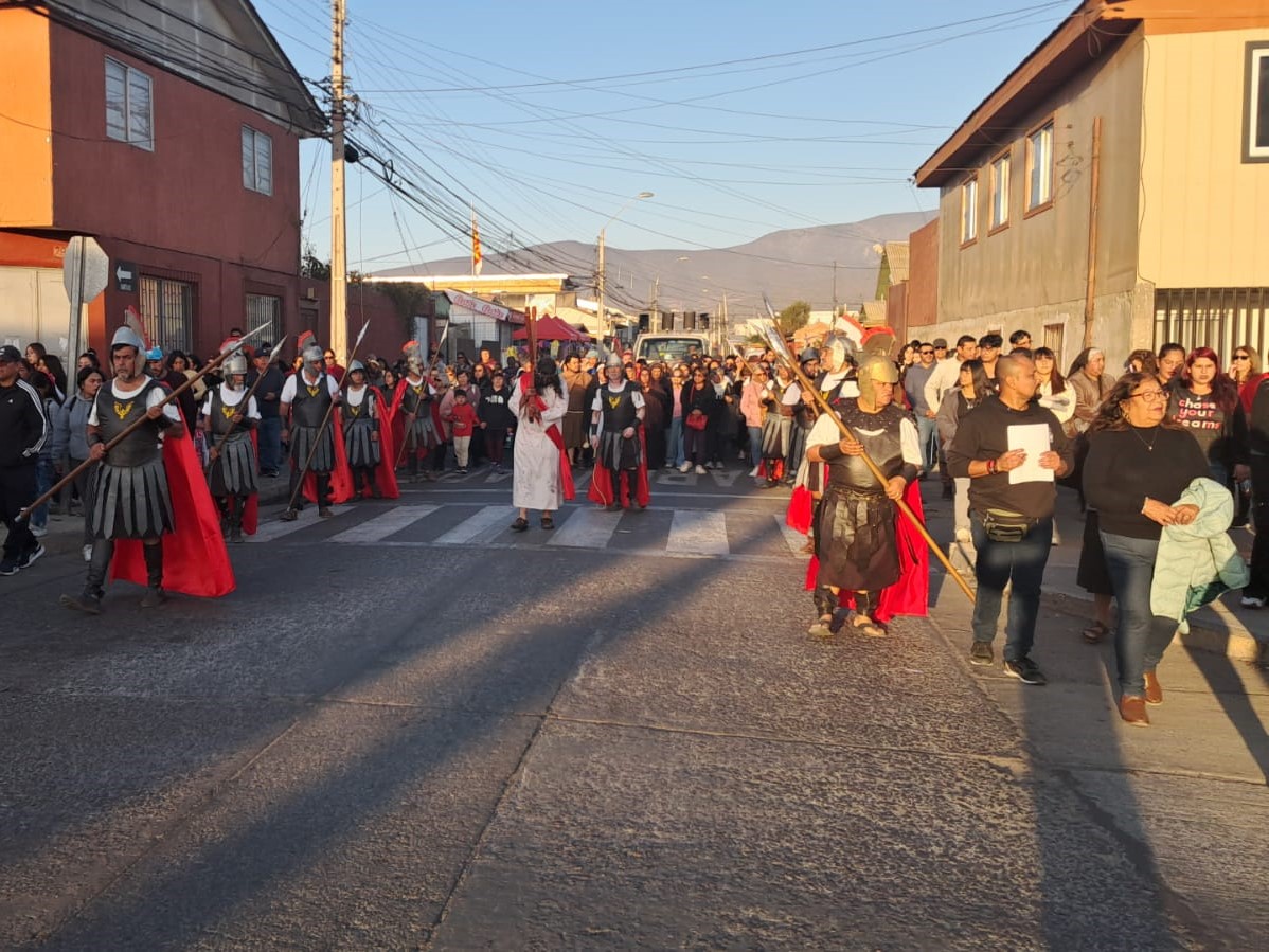 Galería de imágenes de Comunidad de la parroquia “Cristo Resucitado” celebró con alegría su fiesta patronal 