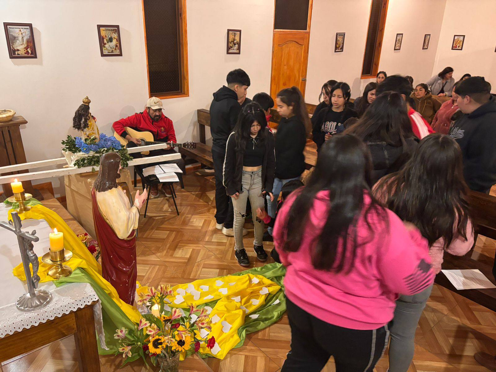 Galería de imágenes de Comunidad de Islón celebró su fiesta patronal en honor al Sagrado Corazón de Jesús