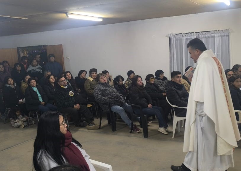 Galería de imágenes de La Virgen del Carmen peregrinó por las comunidades de Rapel