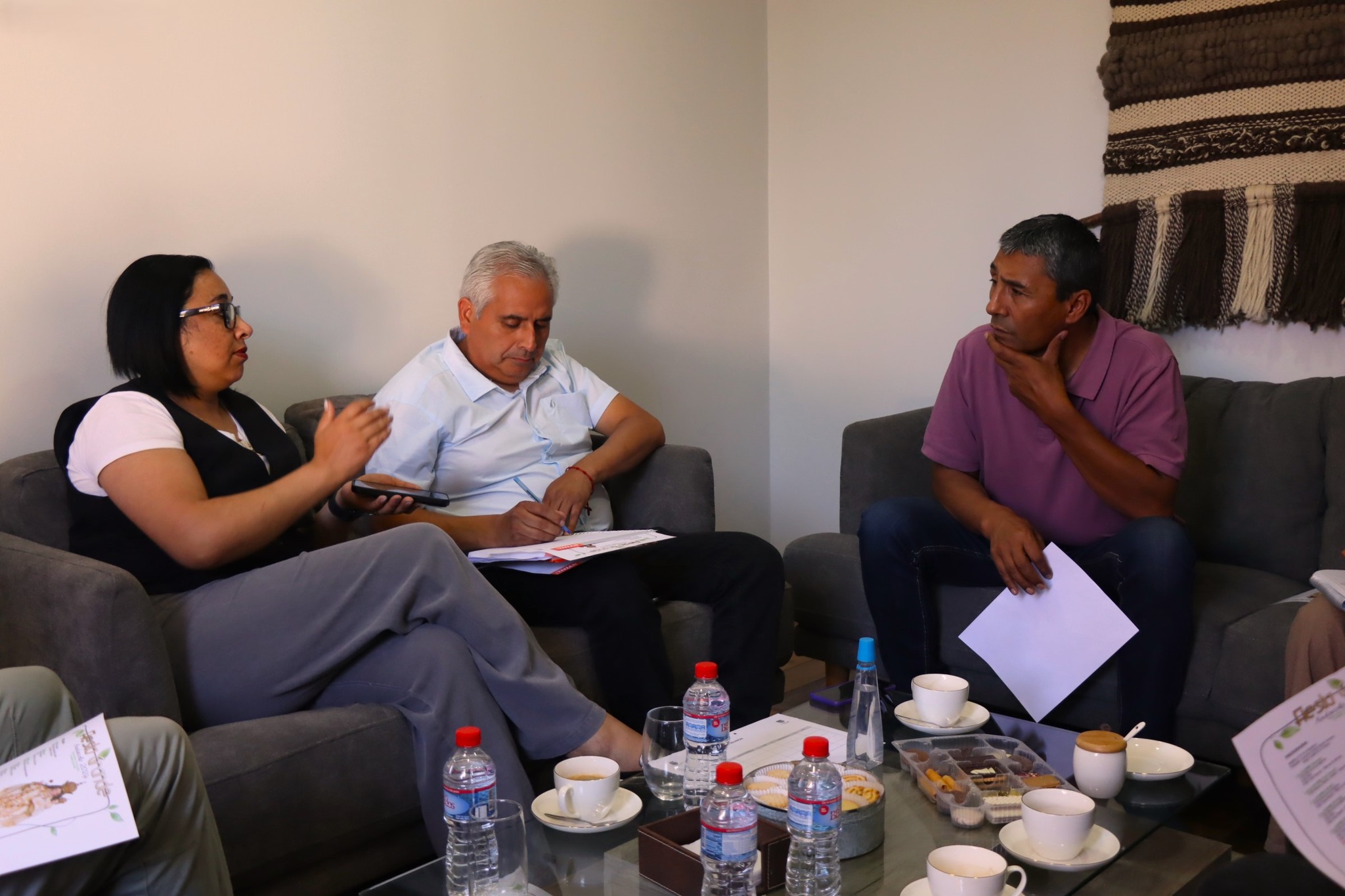 Galería de imágenes de Municipalidad de Andacollo y rector del santuario de Andacollo fortalecen alianza para garantizar el éxito de la Fiesta Grande