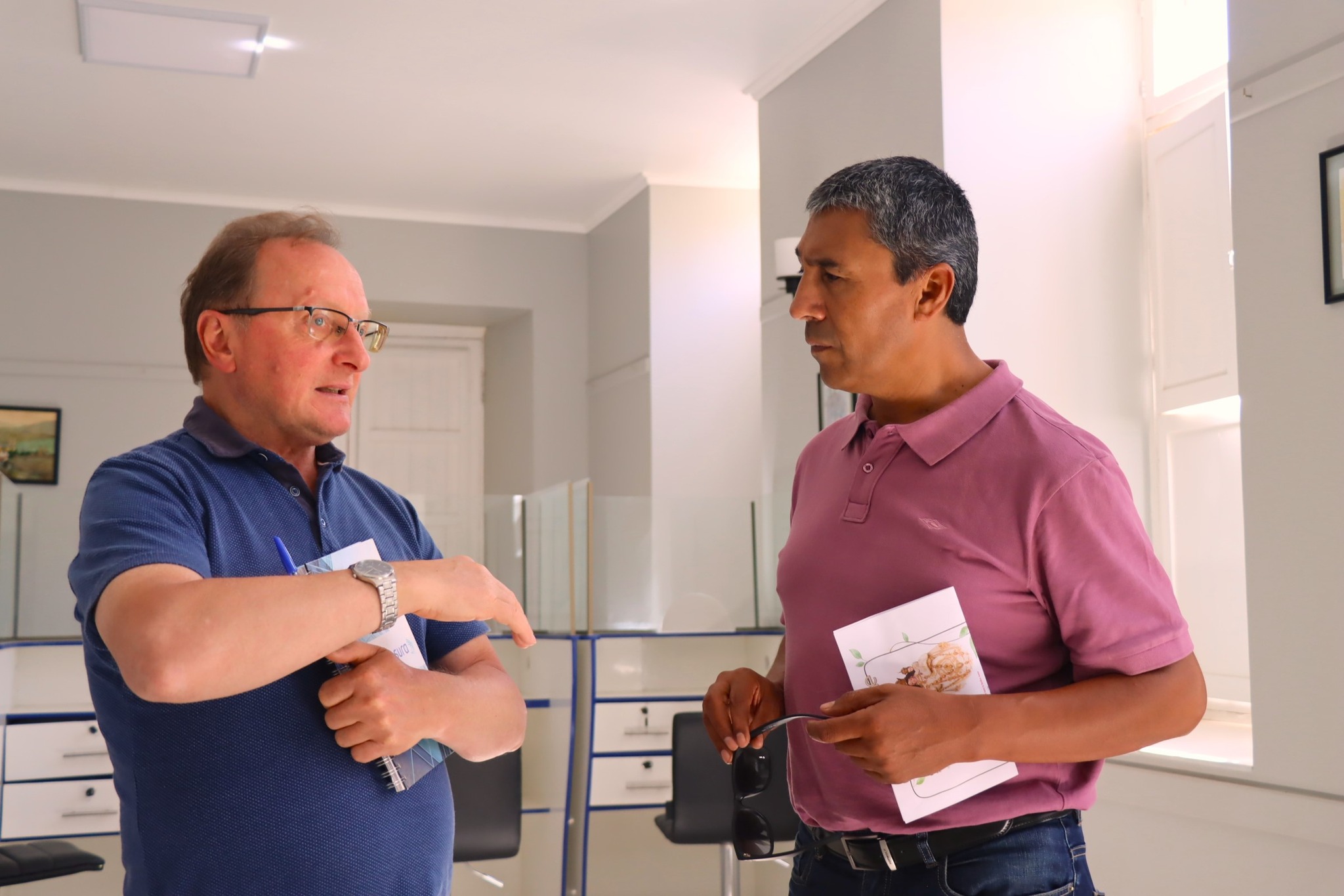 Galería de imágenes de Municipalidad de Andacollo y rector del santuario de Andacollo fortalecen alianza para garantizar el éxito de la Fiesta Grande