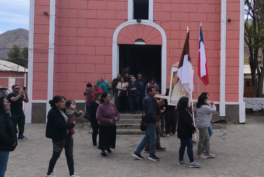 Galería de imágenes de La Virgen del Carmen peregrinó por las comunidades de Rapel