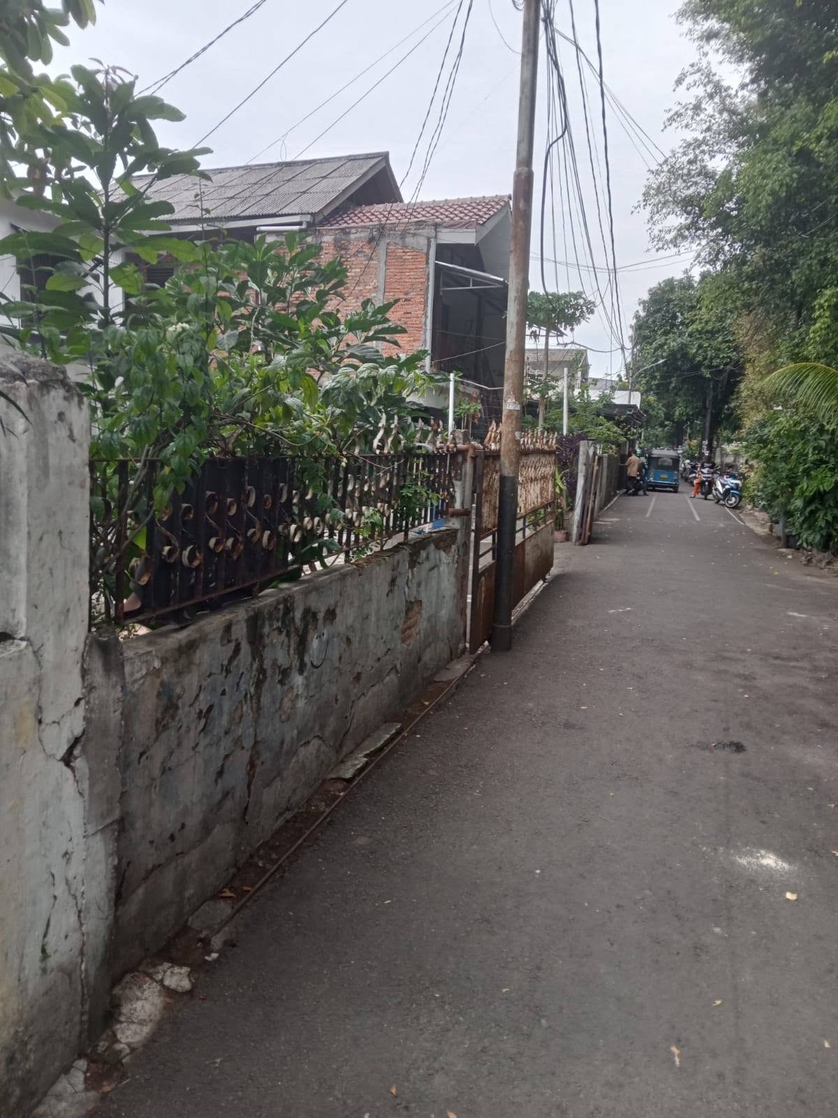 Rumah Second & Tanah Jakarta Timur