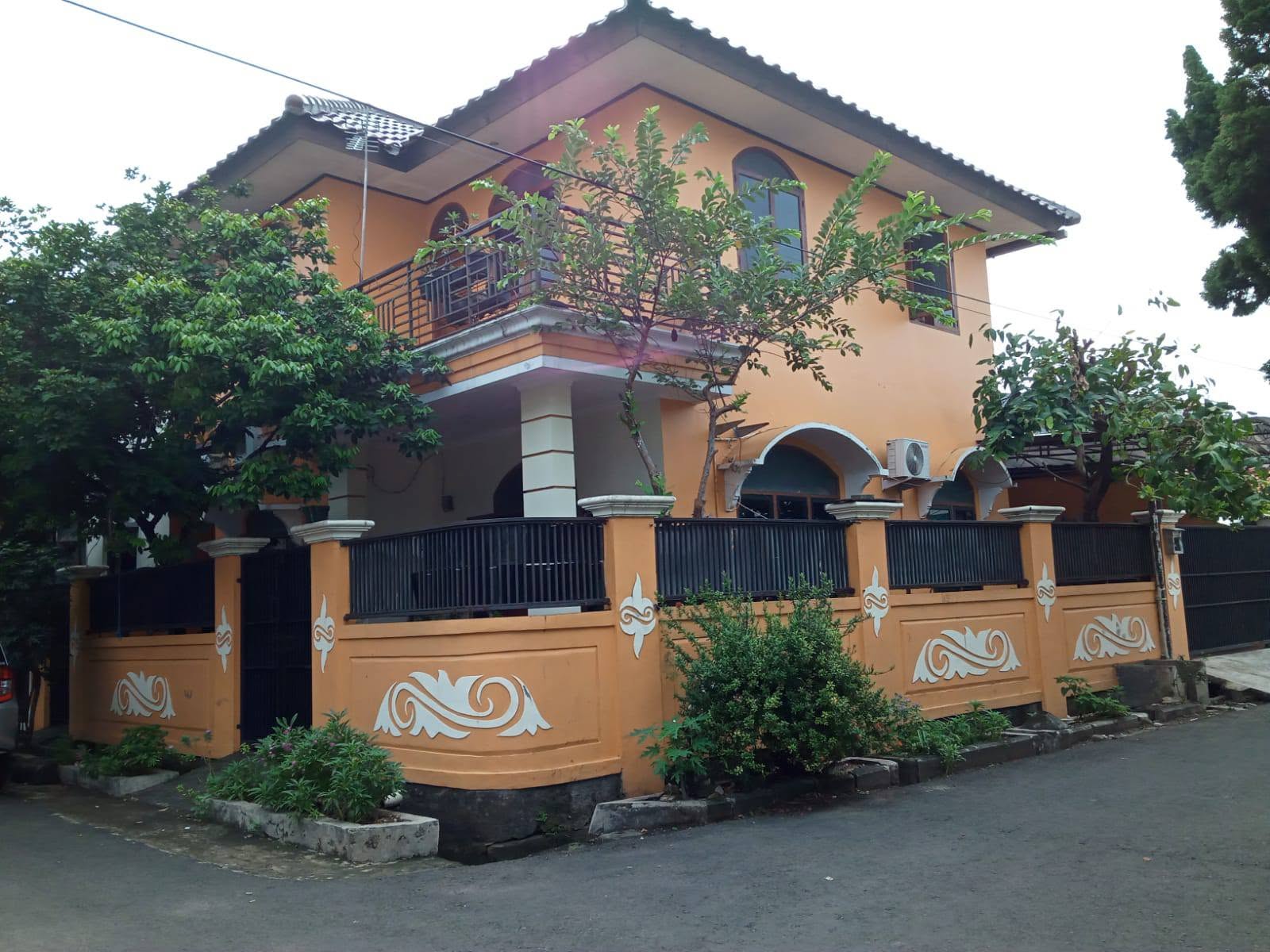 Rumah Second Jakarta Timur