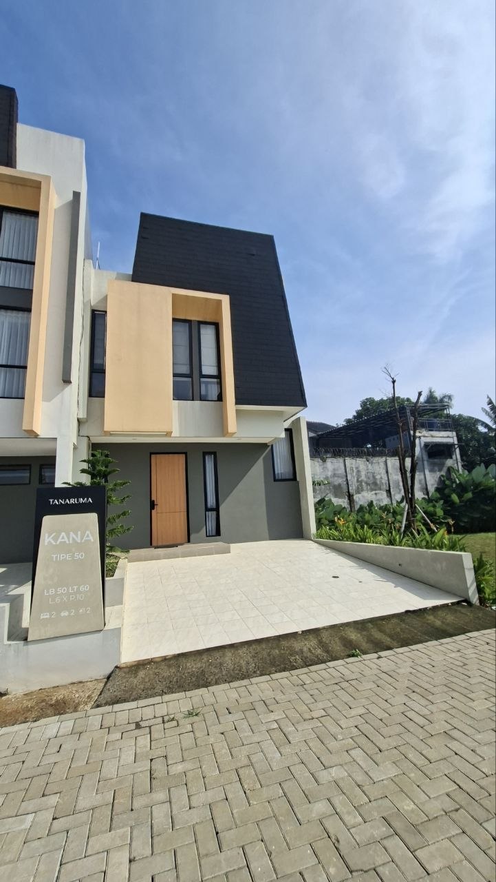 Rumah Baru di Pusat kota Cibinong