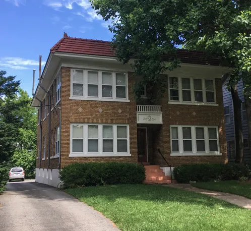 A photo of an apartment building.