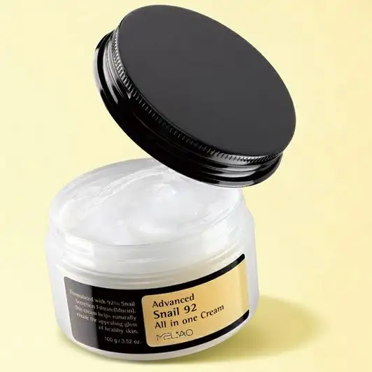 كريم الحلزون لترطيب للبشرة