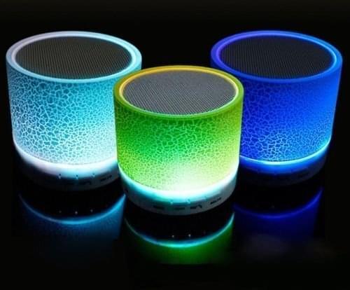 مشغل موسيقى صغير الحجم بخاصية البلوتوث