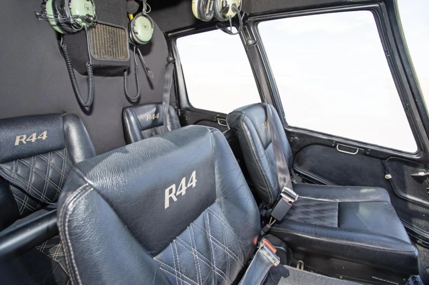2009 Robinson R44 Raven II, photo 5