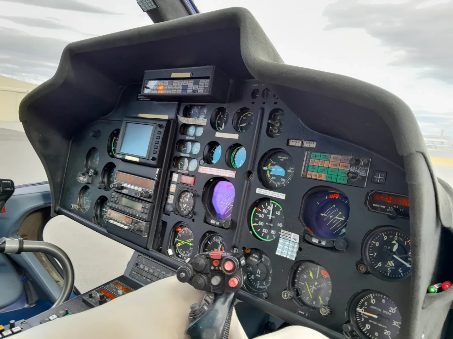 1990 Eurocopter As355 F2, photo 2