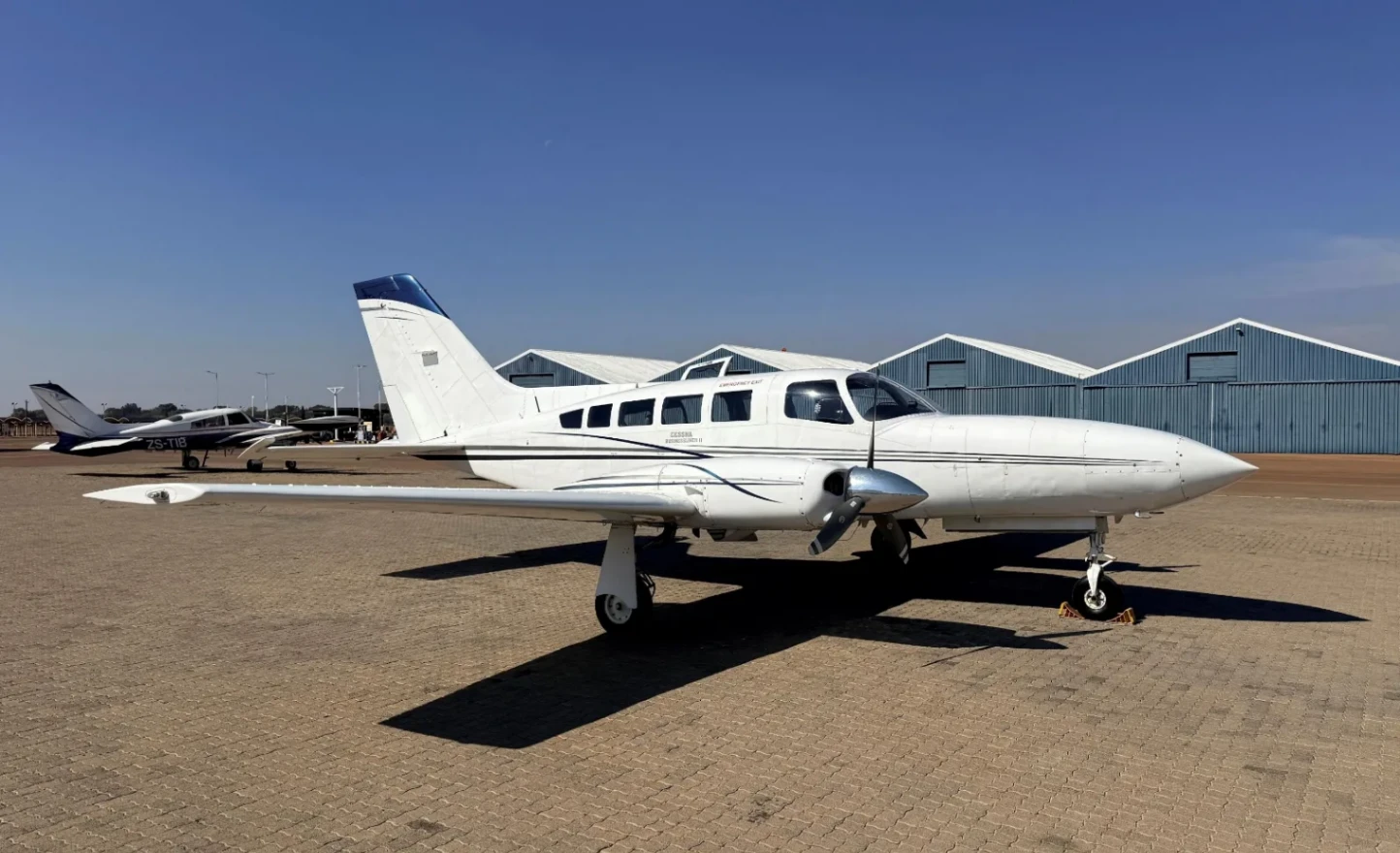 1980 Cessna 402c, photo 1