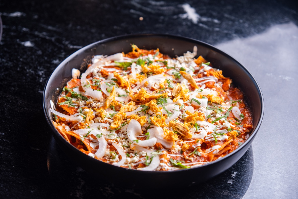 Chilaquiles con pollo