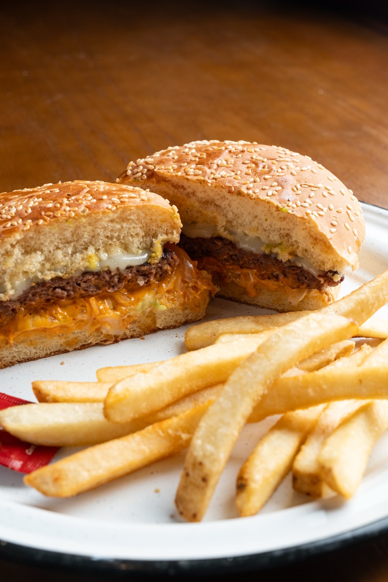 Hamburguesa de res (platillo nuevo)