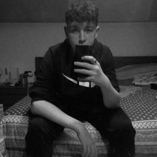 NGL profile picture for @pisca700