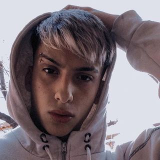 NGL profile picture for @maaxicoco