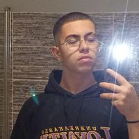NGL profile picture for @leeccruz