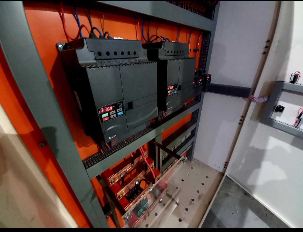 Electrical Technician (Specialist Control panel) Auto Electrical Service gallery photo 1 serving Matn District, Lebanon
