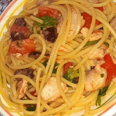 Bucatini al sugo di pesce spada, un viaggio nei sapori di Sicilia