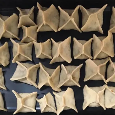 Cappeḍḍi di parrinu di Scicli: Dolci tipici autunnali del ragusano