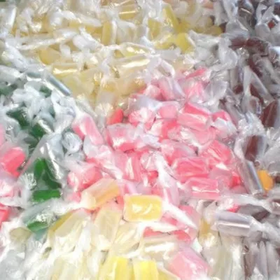 Caramelle alla carruba: un dolce siciliano ricco di storia e sapore