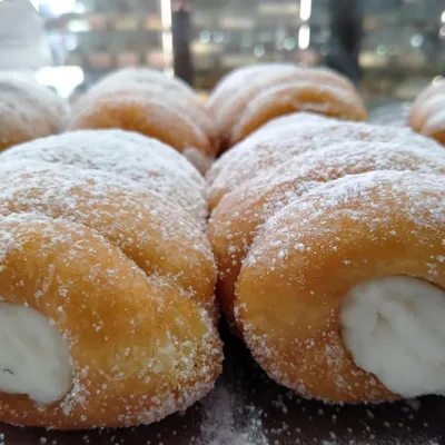 Cartocci siciliani (macallè): dolci fritti alla ricotta della tradizione