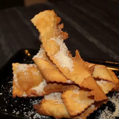 Chiacchiere di Carnevale siciliane: croccanti e irresistibili