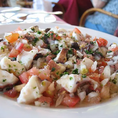 Insalata di polpo siciliana: Un'esplosione di sapore mediterraneo