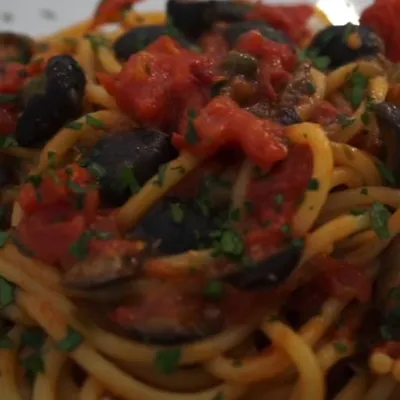 Pasta alla Turiḍḍu: Un piatto semplice e veloce per una cena deliziosa
