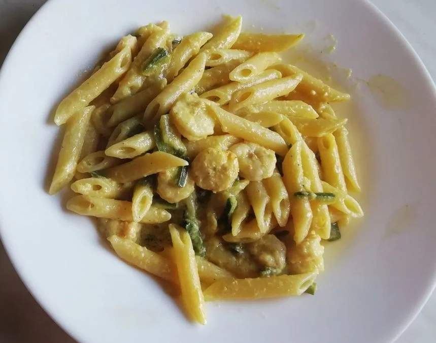Pasta with King Prawns, Courgettes and Saffron: A Sicilian Symphony of Freshness and Flavour