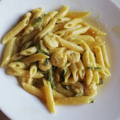 Pasta with King Prawns, Courgettes and Saffron: A Sicilian Symphony of Freshness and Flavour