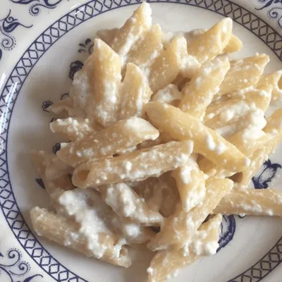 Pasta con la ricotta, un cremoso abbraccio siciliano