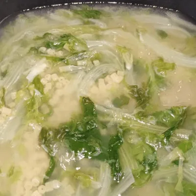 Pastina nel brodo di lattuga