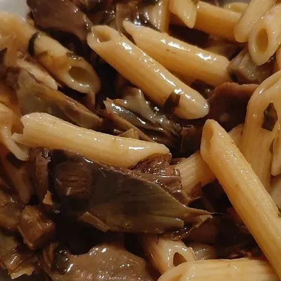 Penne ai carciofi: un capolavoro della cucina siciliana da gustare al volo