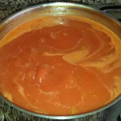 Salsa di pomodoro alla catanese: il gusto autentico dell’Etna