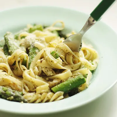 Tagliolini agli asparagi: Un tripudio di sapori primaverili