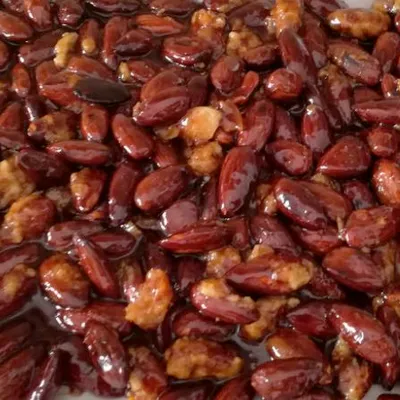 Torrone di mandorle (minnulata): il croccante dolce delle feste siciliane