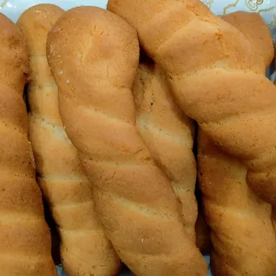 Treccine siciliane: biscotti intrecciati per una colazione autentica