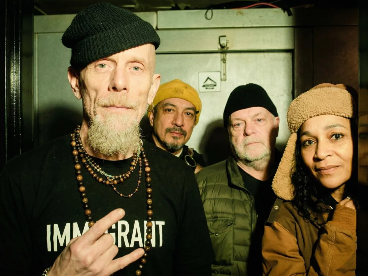 Stereo MC's bringen den Groove von Connected in die Melkweg